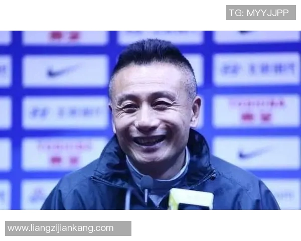 足球场上的璀璨星辰谁才是你心中最值得喜爱的足球明星